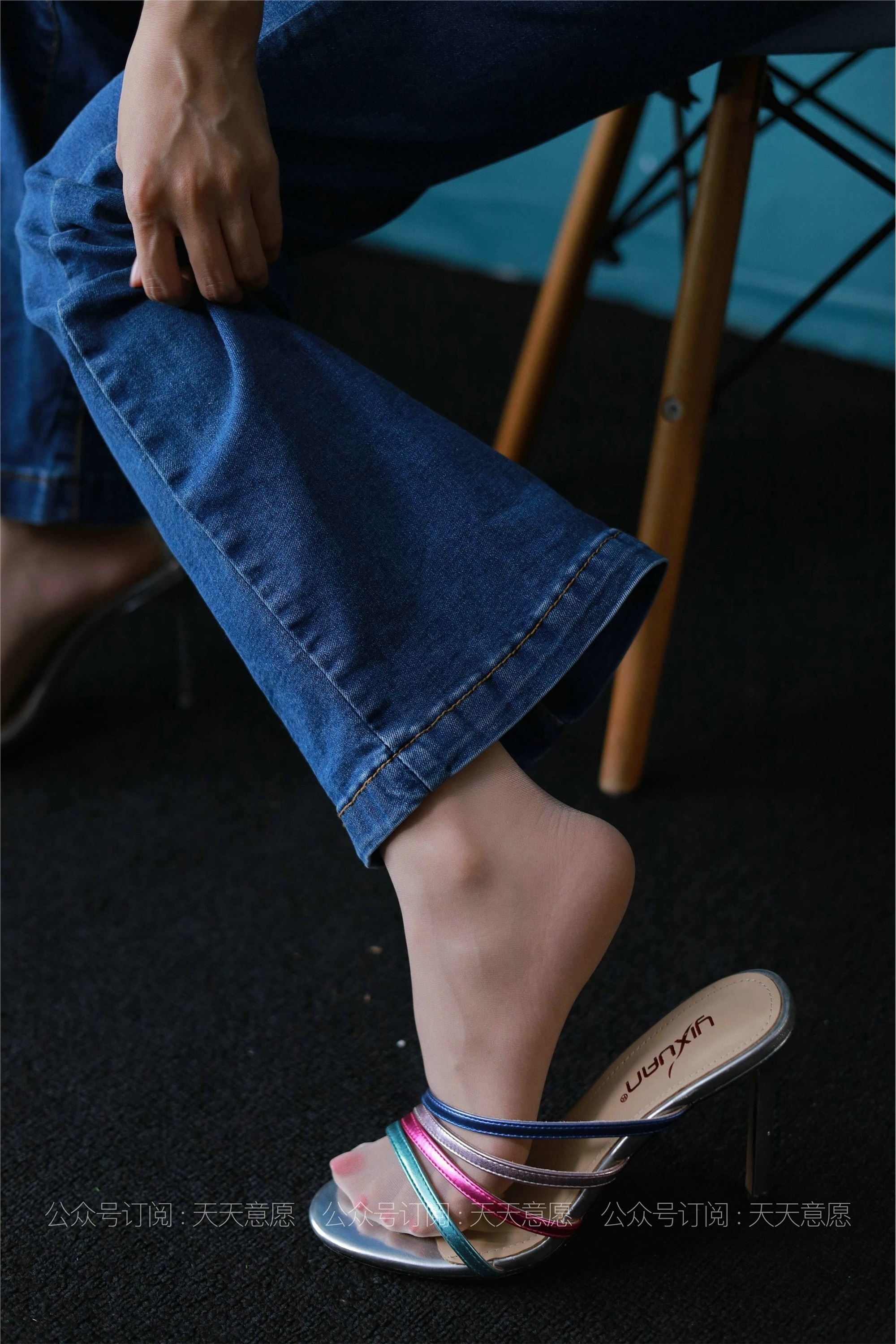 IESS异思趣向  2021.08.04 丝享家879：美子《美背库里丝》